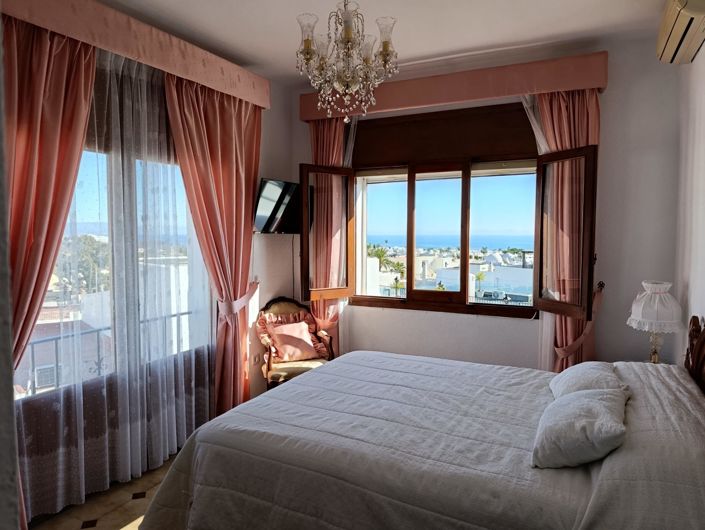 Image No.32-4 Bed Villa for sale