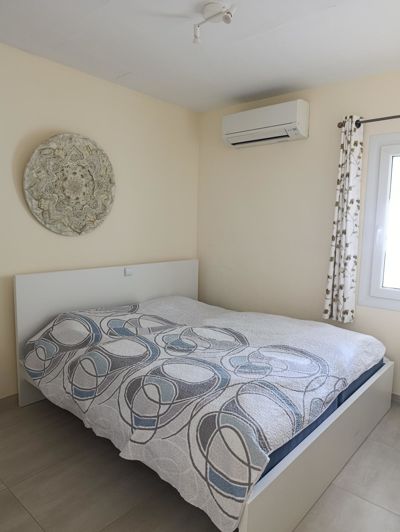 Image No.12-3 Bed Property for sale