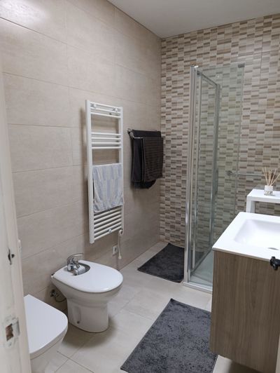 Image No.14-3 Bed Property for sale