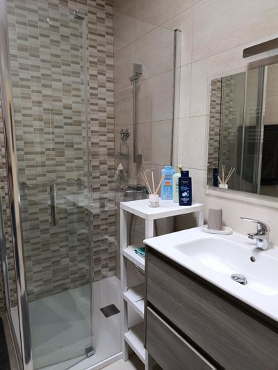 Image No.15-3 Bed Property for sale