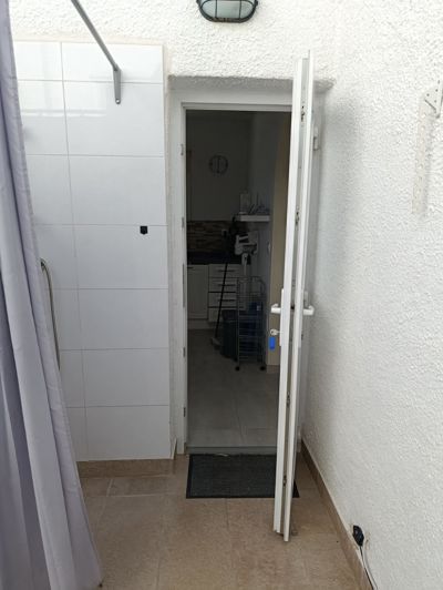 Image No.21-3 Bed Property for sale