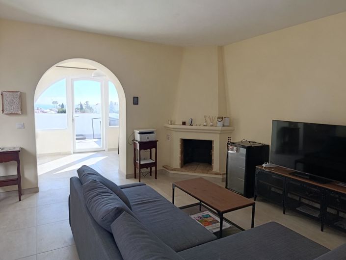 Image No.9-3 Bed Property for sale