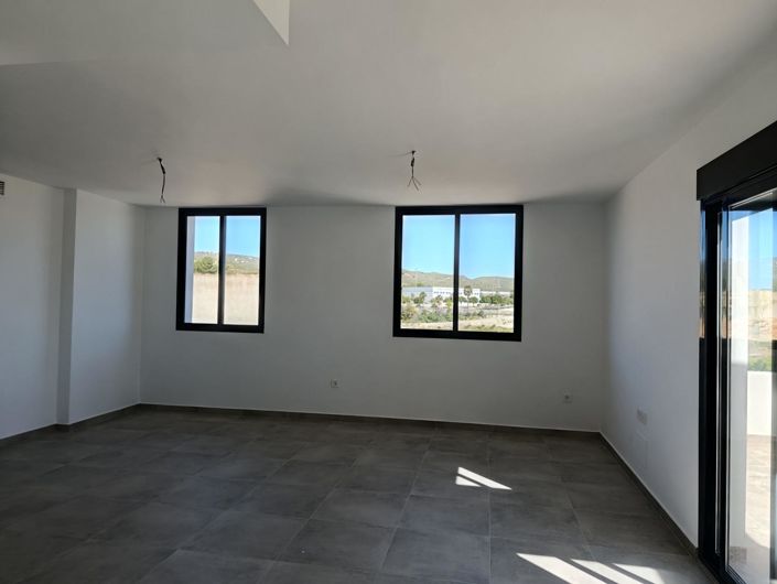 Image No.8-2 Bed Penthouse for sale