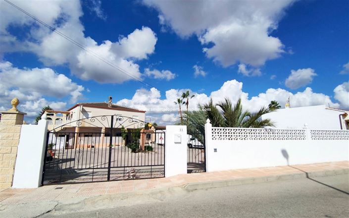 Image No.25-7 Bed Villa for sale