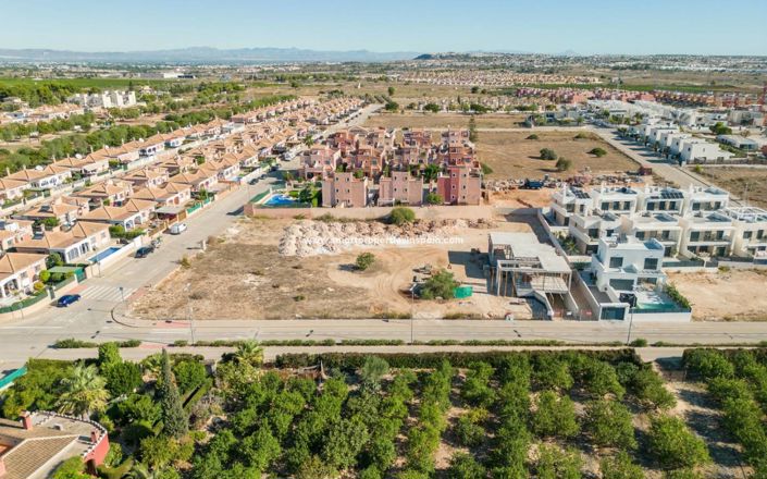 Image No.5-3 Bed Villa for sale