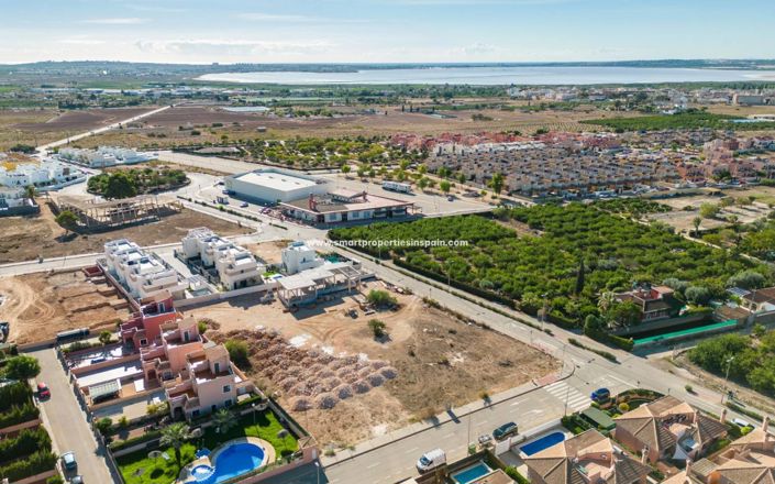 Image No.9-3 Bed Villa for sale