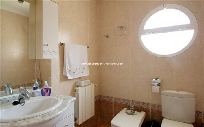 Image No.8-5 Bed Villa for sale