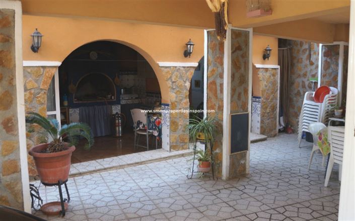 Image No.2-3 Bed House for sale