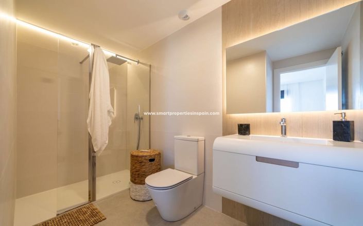 Image No.15-2 Bed Apartment for sale