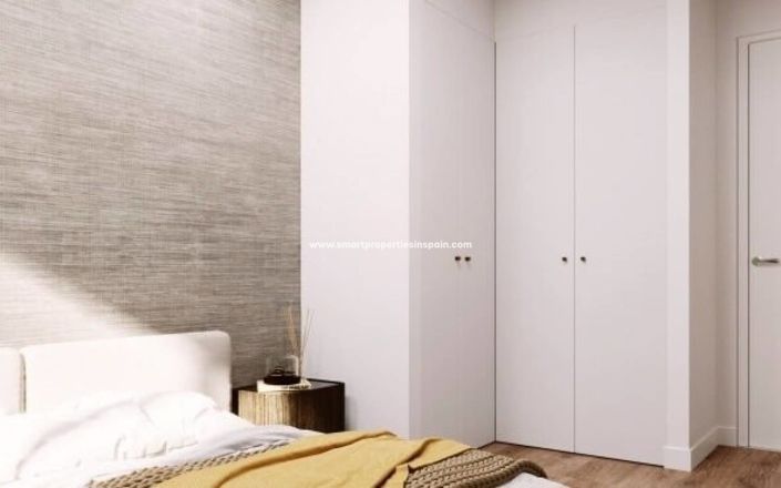 Image No.14-3 Bed Apartment for sale