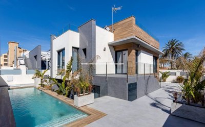 Villa de 4 chambres à vendre à La Mata