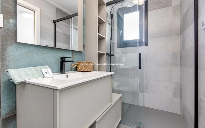 Image No.18-4 Bed Villa for sale