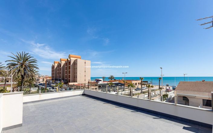 Image No.2-4 Bed Villa for sale