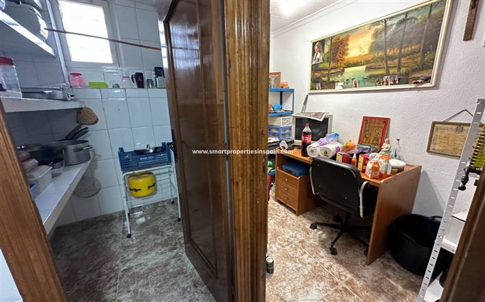 Image No.12-3 Bed Country House for sale