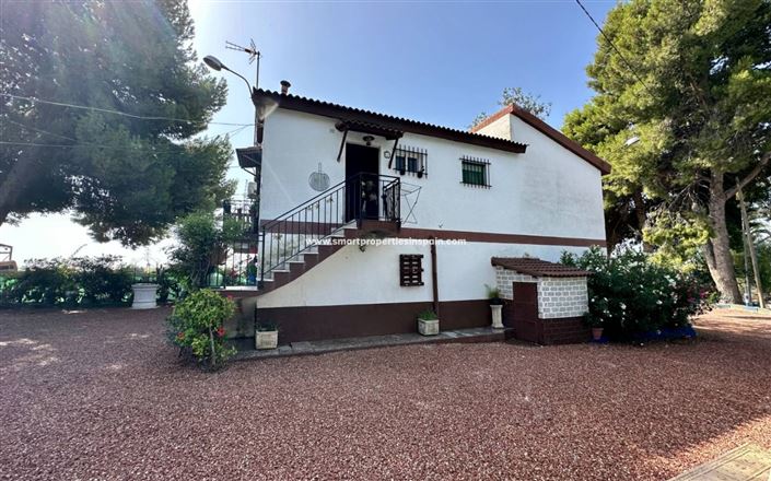 Image No.15-3 Bed Country House for sale