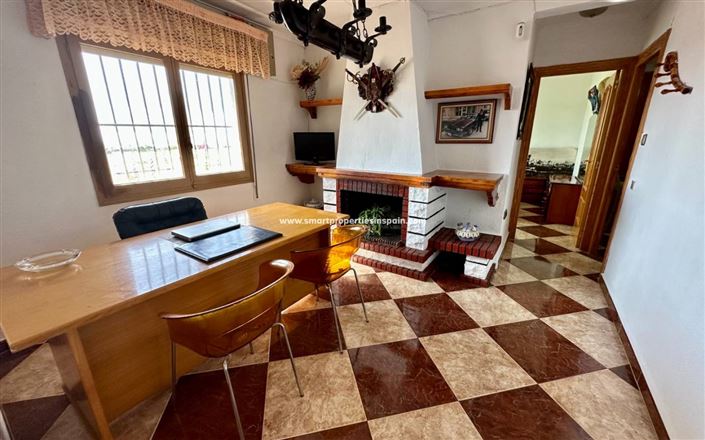 Image No.6-3 Bed Country House for sale