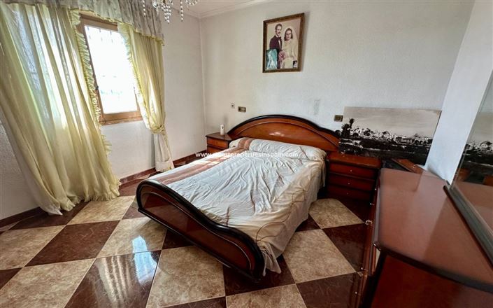 Image No.9-3 Bed Country House for sale