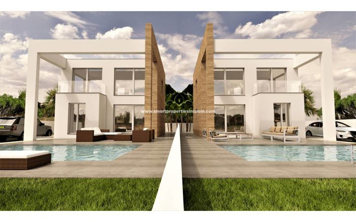 Image No.1-Villa de 4 chambres à vendre à Torrevieja