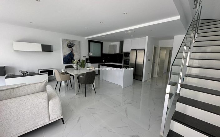 Image No.12-3 Bed Villa for sale