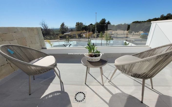 Image No.19-3 Bed Villa for sale