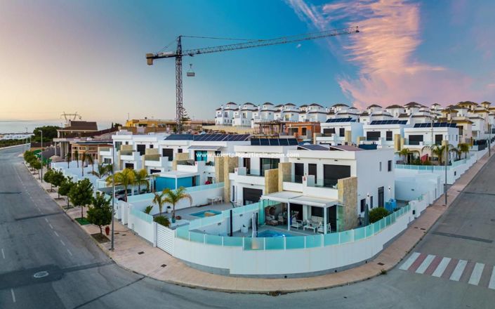 Image No.2-3 Bed Villa for sale