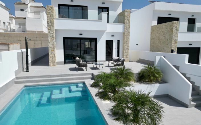 Image No.29-3 Bed Villa for sale