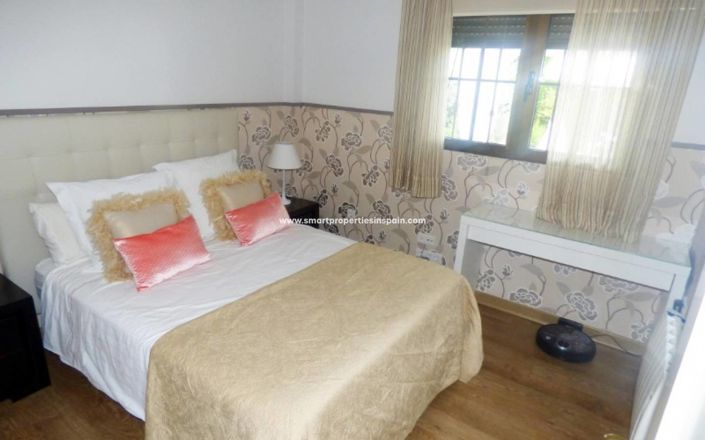 Image No.24-3 Bed Villa for sale