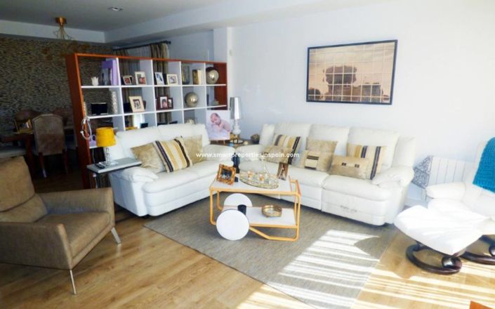 Image No.4-3 Bed Villa for sale