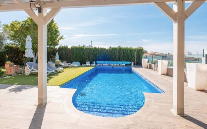 Image No.47-3 Bed Villa for sale