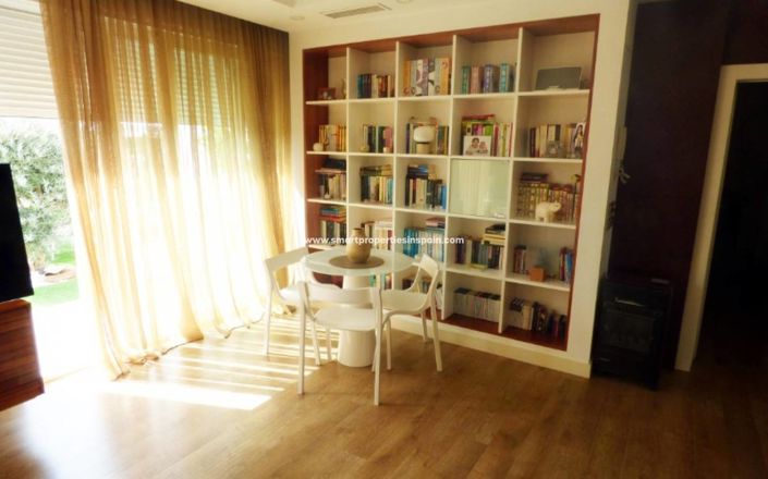 Image No.7-3 Bed Villa for sale