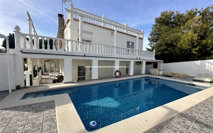Image No.1-Villa de 4 chambres à vendre à La Marina