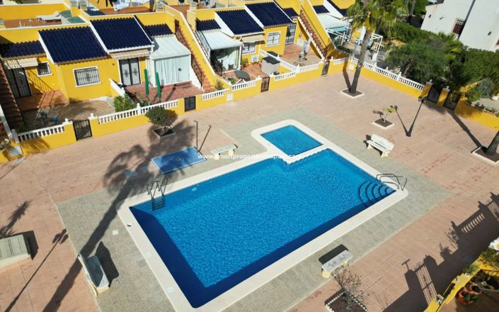 Image No.2-2 Bed Townhouse for sale