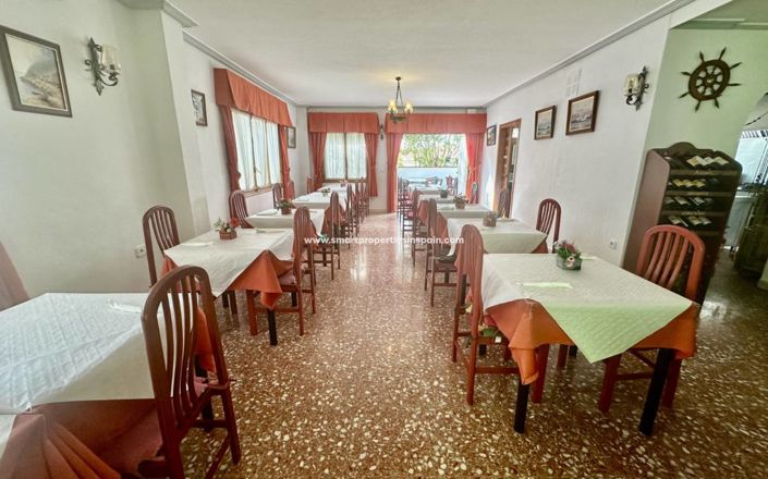 Image No.9-1 Bed Commercial for sale