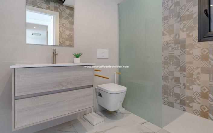 Image No.15-2 Bed Apartment for sale