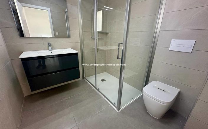 Image No.11-3 Bed Townhouse for sale