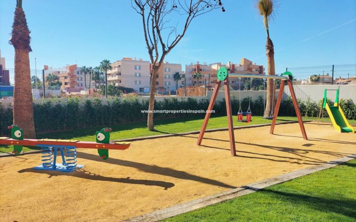 Image No.26-3 Bed Apartment for sale