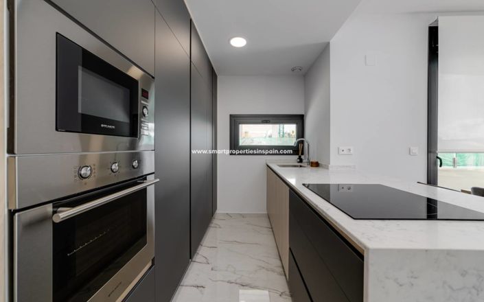 Image No.3-3 Bed Apartment for sale