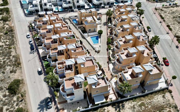 Image No.22-3 Bed Villa for sale