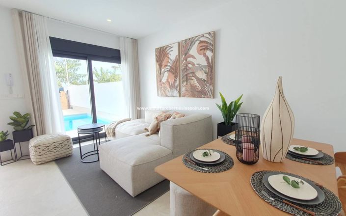 Image No.2-3 Bed Townhouse for sale