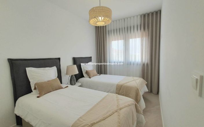 Image No.5-3 Bed Townhouse for sale