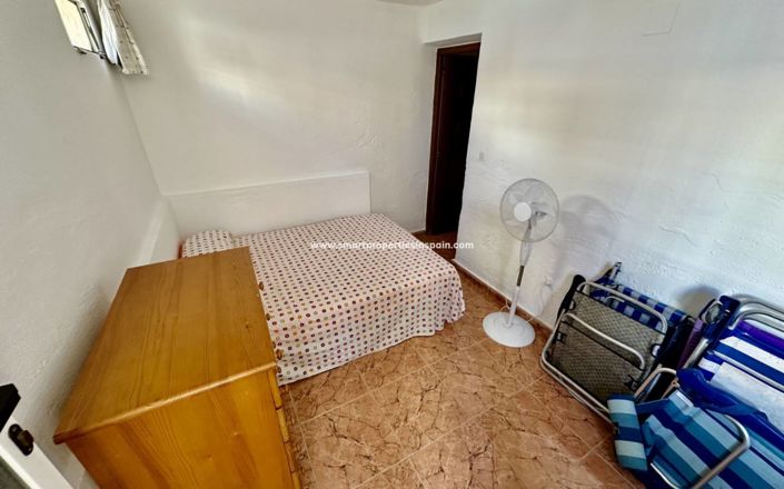 Image No.10-1 Bed Townhouse for sale