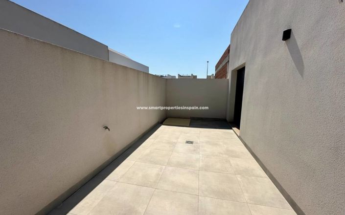 Image No.25-3 Bed Villa for sale