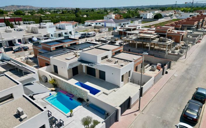 Image No.26-3 Bed Villa for sale