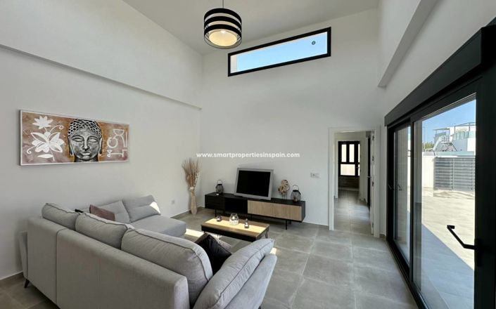 Image No.3-3 Bed Villa for sale