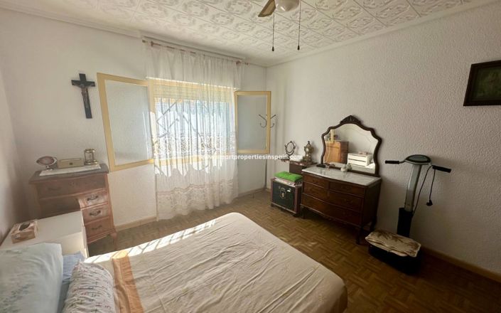 Image No.18-3 Bed Villa for sale