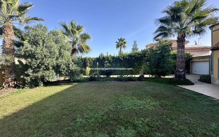 Image No.38-6 Bed Villa for sale