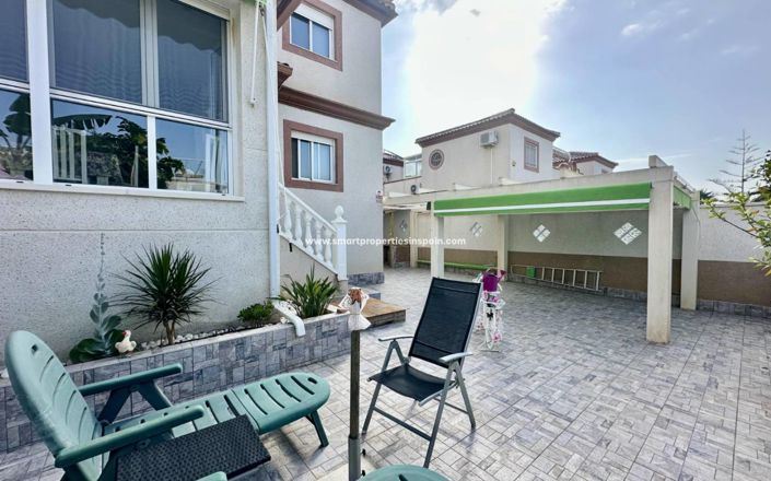 Image No.3-4 Bed Property for sale