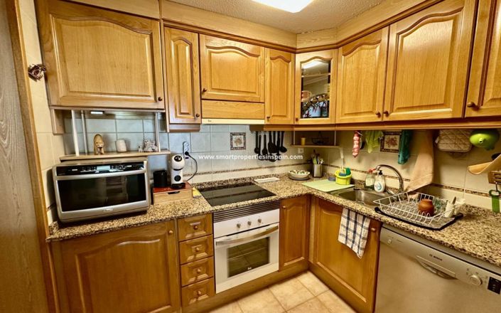 Image No.8-4 Bed Property for sale