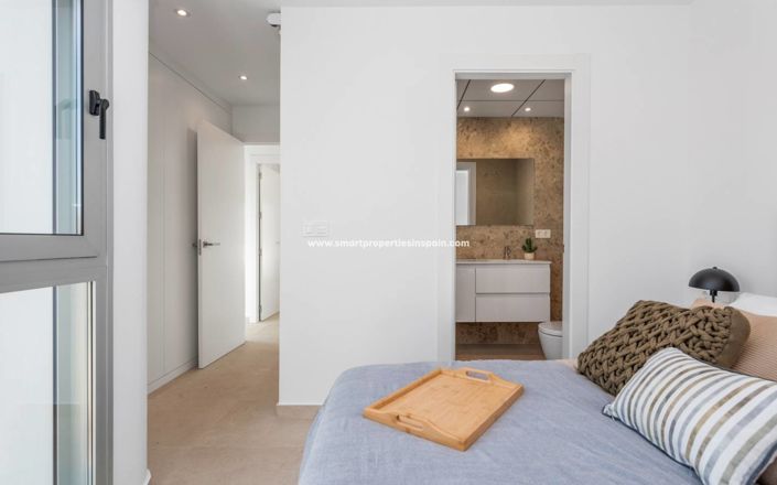 Image No.9-3 Bed Apartment for sale