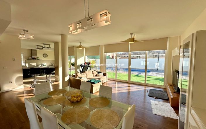 Image No.4-Villa de 4 chambres à vendre à La Marina